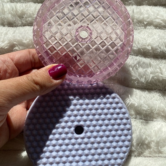 Starbucks Tumblers- WILL SEPARATE, just make an offer and let me know which one! - Picture 8 of 8